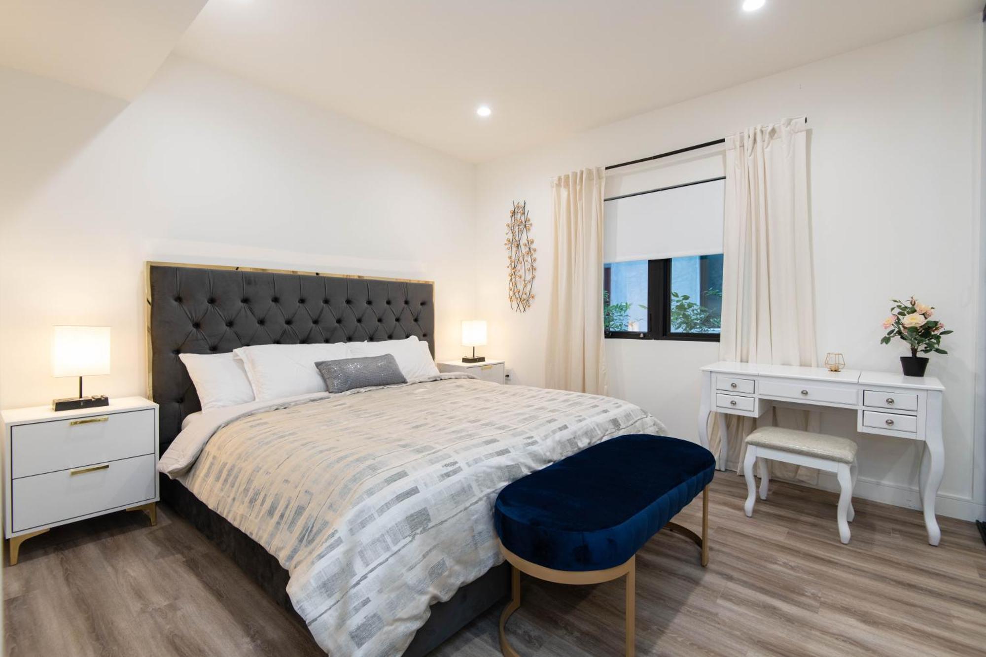 Regency Modern Apartments Glendale Exterior photo