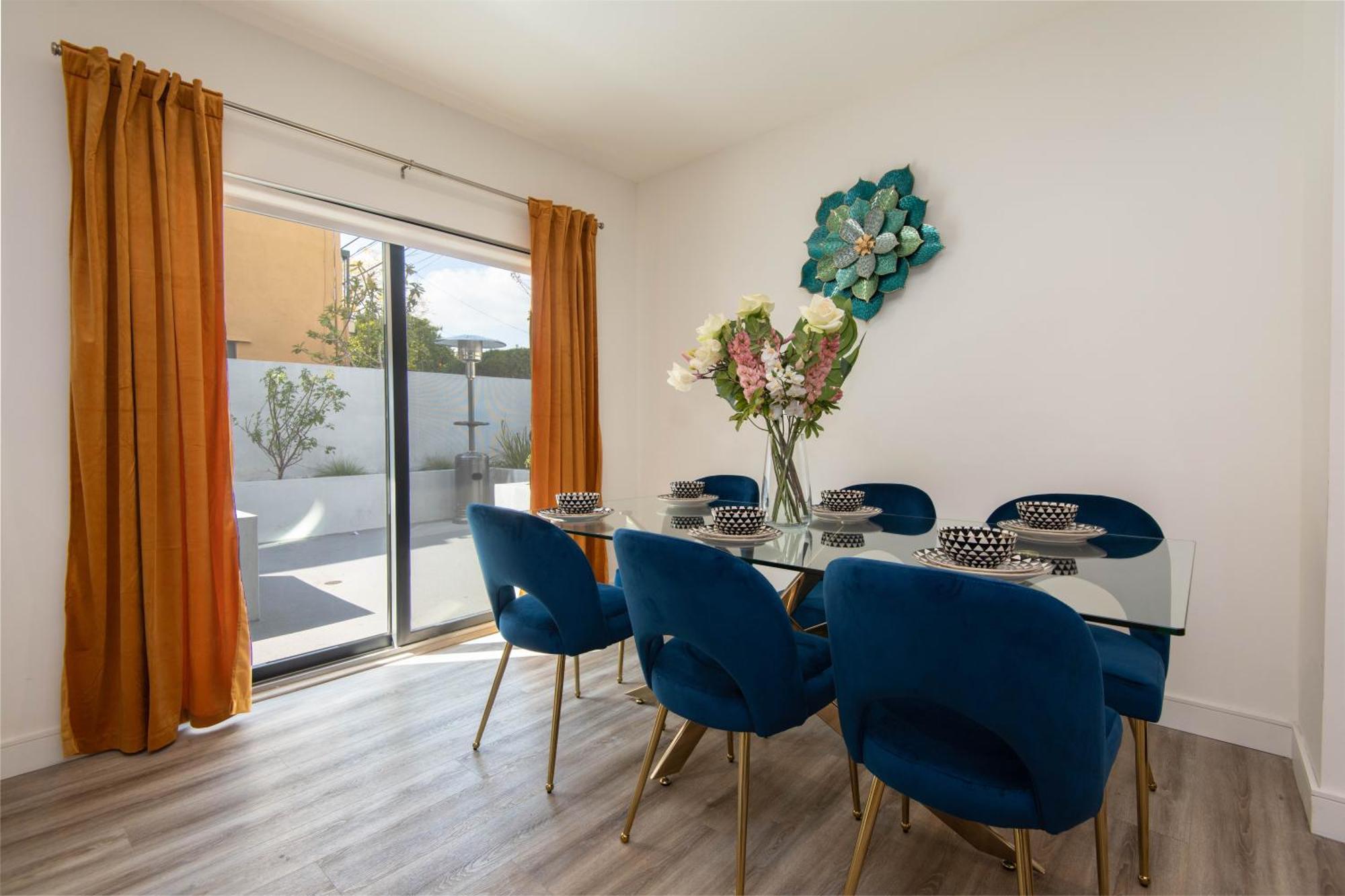 Regency Modern Apartments Glendale Exterior photo