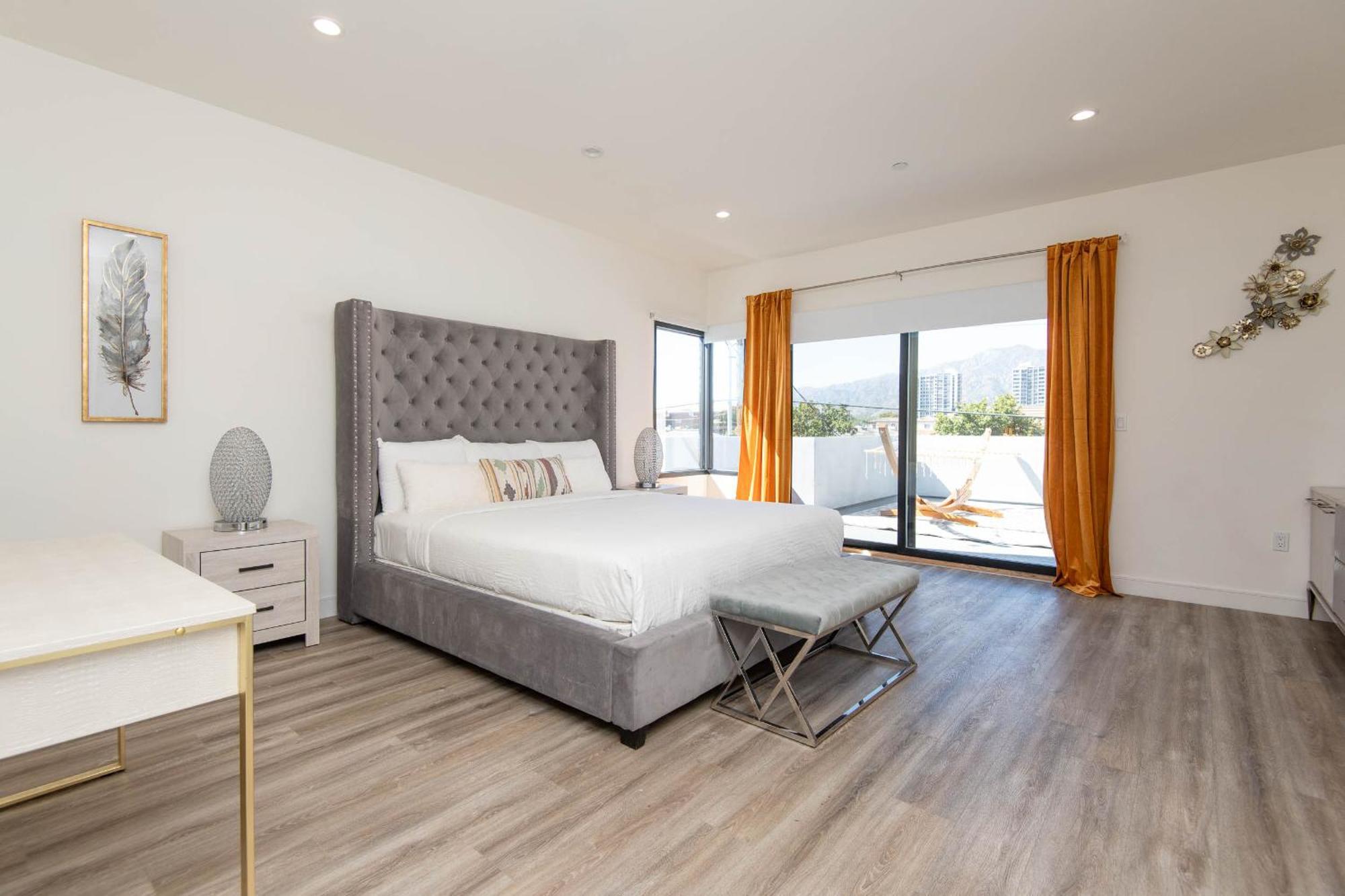 Regency Modern Apartments Glendale Exterior photo