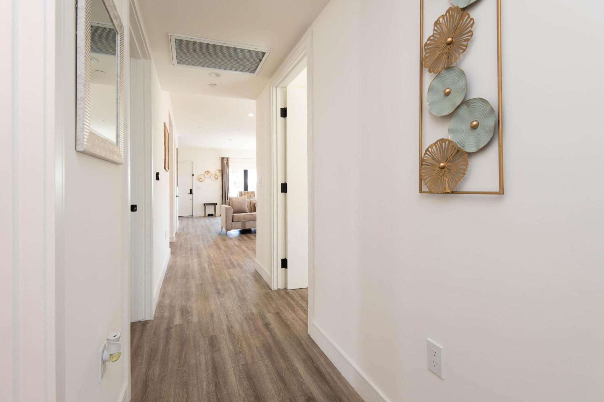 Regency Modern Apartments Glendale Exterior photo